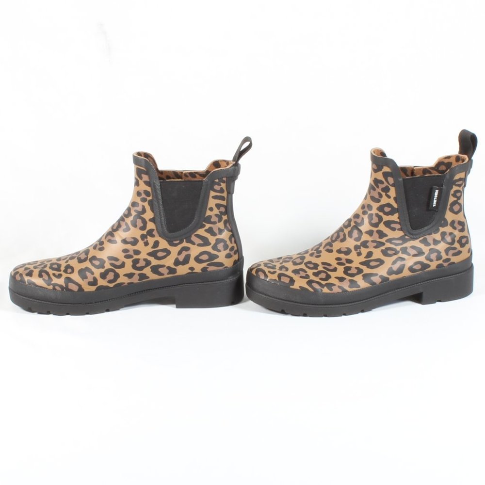 Tretorn Waterproof Rubber Ankle Short Rain Boots - Picture 3 of 6
